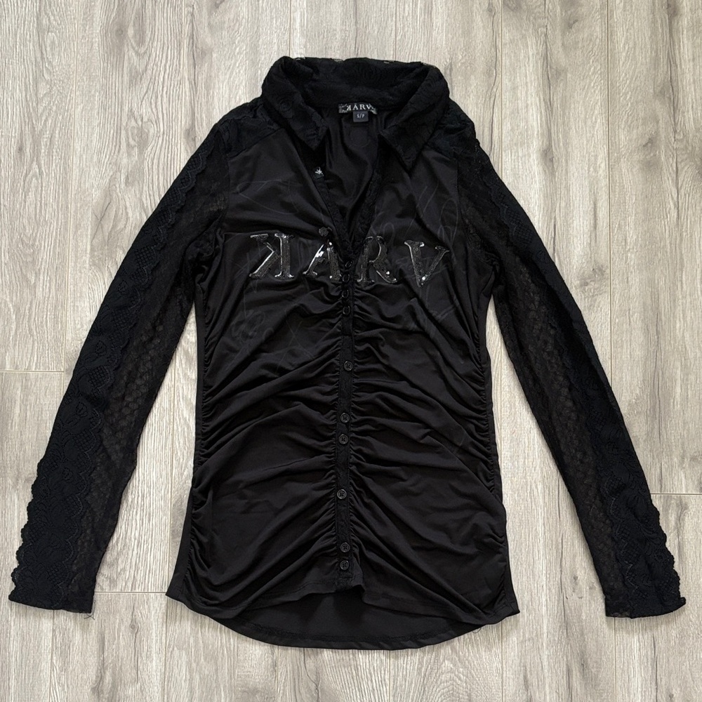 Black Long Sleeve Button-Up Top